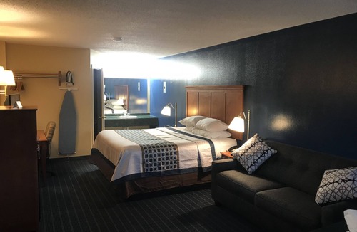 Intervale Hotel | Swiss Chalets Village Inn