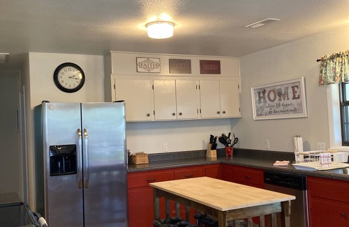 Robbinsville House | Tallulah House - A remodeled home place now available for short time rental.