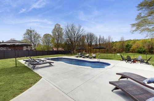 Fort Ann Apartment | The Apartment at the Compound