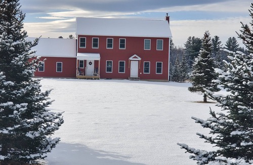 Morrisville House | The Balsam Lodge- Close to All Stowe Has to Offern