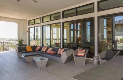 Greenway Plaza-Upper Kirby Apartment | The Bentler #1