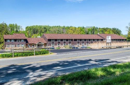 Lenox Dale Hotel | The Black Swan Lee - Lenox, an Ascend Collection Hotel