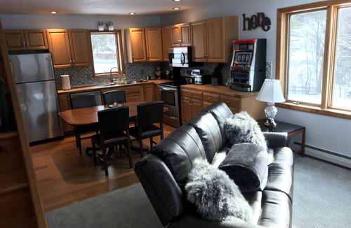 Reading Cottage | The Cottage on private gated 400 acre Reading Farms Estate