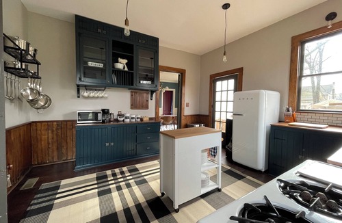 Lodi House | The Couple's Sanctuary at the Preacher's Retreat