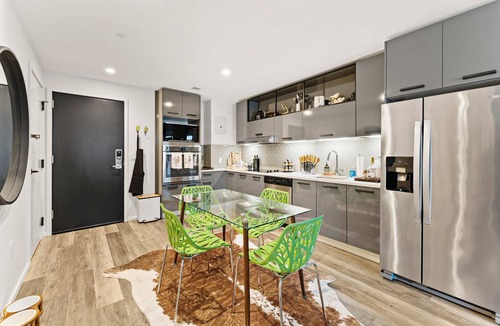 Shawmut Apartment | The Dazzling Two-Bedroom, Two-Bath Suite in South End!