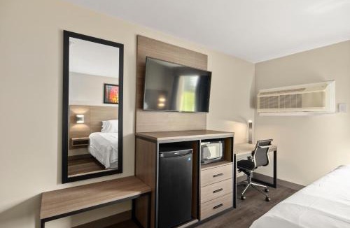 Waterville Hotel | The Elmwood