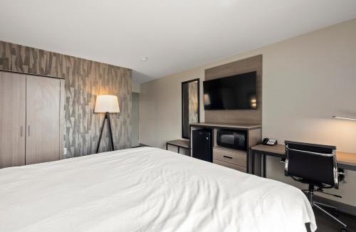 Waterville Hotel | The Elmwood