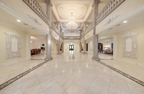 Saddle River House | The estate is like a private resort with state of the art security