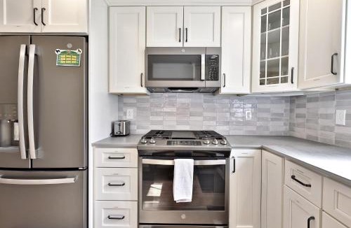 Hydeville House | The Family Retreat at Bomoseen home