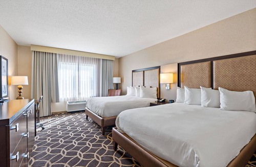 Charles Town Hotel | The Inn at Charles Town - Hollywood Casino