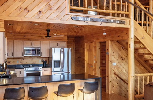 Woodsville House | The Lake's End - Beautiful Lakefront Log Home in the White Mountains