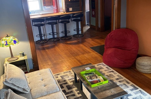 Ashland Apartment | The Little Red Hen InnnDowntown Ashland