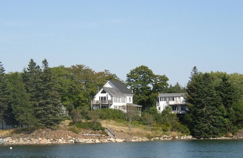 Bass Harbor Apartment | The Loft at the Boat House. Waterfront. Close to Lighthouse. Fireplaces. AC.