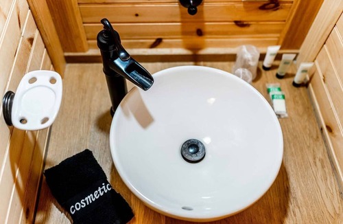 Long Lake Hotel | The Long View Lodge