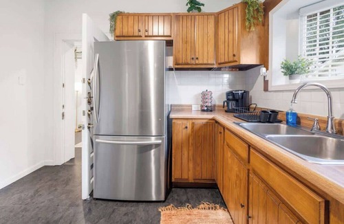 Ashland Apartment | The Market Apts by Nest and Bloom - Suite 1 (331)
