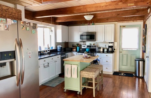 East Falmouth House | The Perfect Waterfront Home, mins from downtown and beaches! Getaway this summer