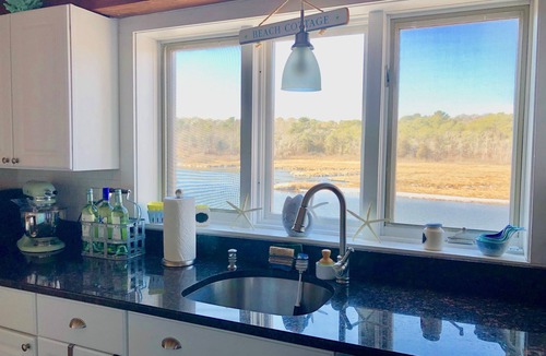 East Falmouth House | The Perfect Waterfront Home, mins from downtown and beaches! Getaway this summer