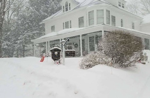 Cornish Hotel | The Perkins House