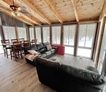 Hiram House | THE RIVER HOUSE LIMIT 6 home