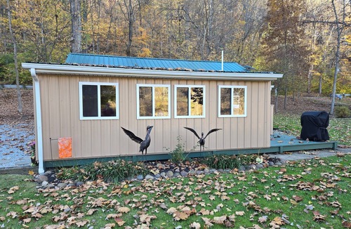 Loudonville Cottage | The Riverside Cottage. Charming 2-bedroom cottage on the Mohican River