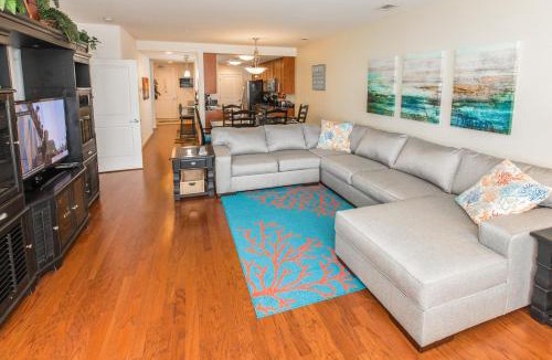 Sandbridge Apartment | The Sanctuary - Sun, Surf, Sand A314