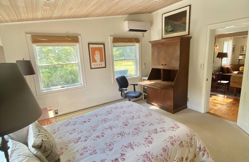 Red Hook Other | the suite @ barn & bike - private, bucolic, serene setting