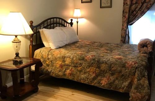 Tilton Hotel | The Tilton Inn