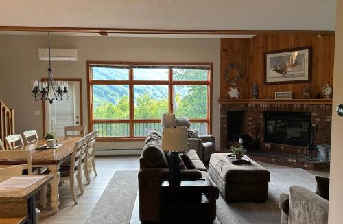 Bretton Woods House | The Timberview - 4 Bedroom Air Conditioned Townhouse