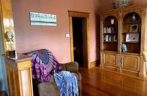 Hunter House | The Tipsy Gypsy