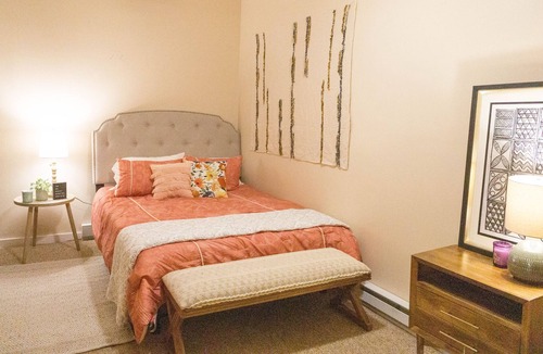 Kabletown Apartment | The Travelers Rest in Harpers Ferry by the lake
