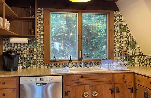 Jamaica House | This house is a 4 bedroom(s), 2.5 bathrooms, located in Jamaica, VT.