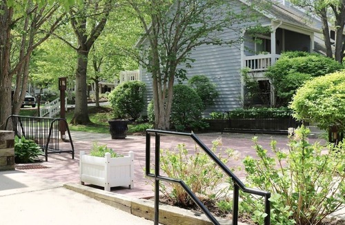 Chautauqua Condo | This is a timeshare condominium complex located on the northern end of Chautauqua Institution at 20 Elm Lane