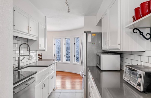 Stowe House | Three-Level House Near Skiing w/Free WiFi, Private Washer/Dryer, Gas Fireplace