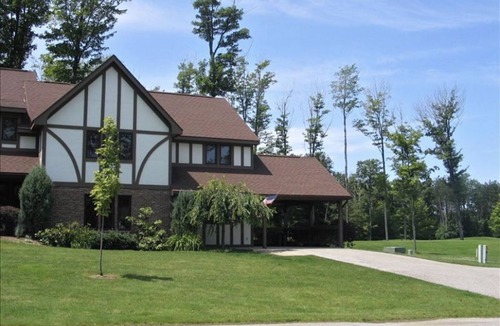 Clymer Condo | ✨TOP & CENTER Peek’n Peak KIKO SKI IN/OUT LIFT#3~SITUATED ON GOLF COURSE #9 TEE