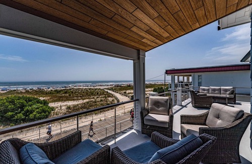 Ocean City Condo | Top Level Luxury BeachFront on Boardwalk, Roof Deck, Pool & Elevator! 6BR/7BA!