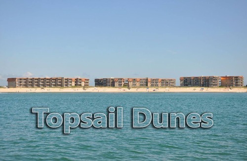 Sneads Ferry Condo | Topsail Dunes 2304 Oceanfront! | Community Pool, Grill Area