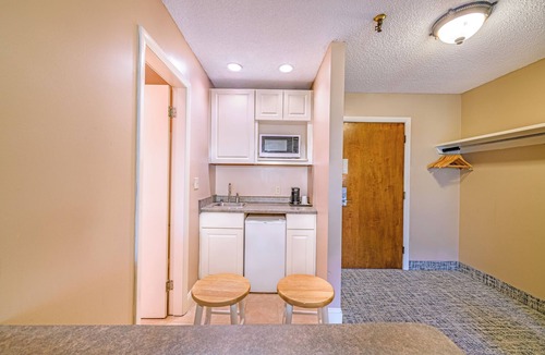 Gorham Hotel | Town and Country Inn & Resort
