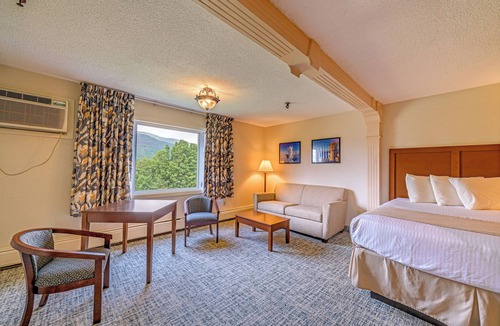 Gorham Hotel | Town and Country Inn & Resort