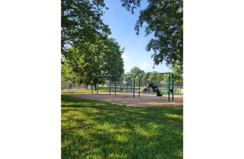 Towson House | Towson Beautiful Home 5 minutes from Everything Towson
