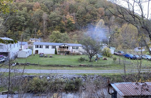 Northfork House | Trail Side Inn 4 bed 2 bath with trail access to 4 Hatfield-McCOY trails system