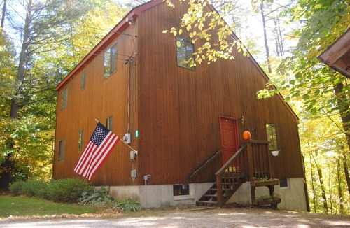 Ludlow House | Traveling with kids? Try this secluded & updated 3-bedroom home close to Okemo