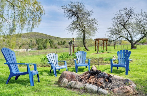 Irasburg House | ‘True North Farm House’ - Historic Family Home