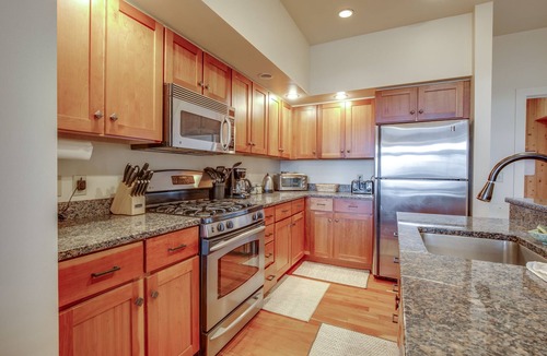 Central Vermont- Killington Condo | True ski in/out condo at The Lodges - Trailside Luxury w/pool & hot tub access