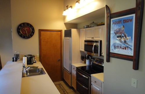 West Dover Condo | True Ski In/Ski Out 3 Bedroom End Unit Directly On Mount Snow