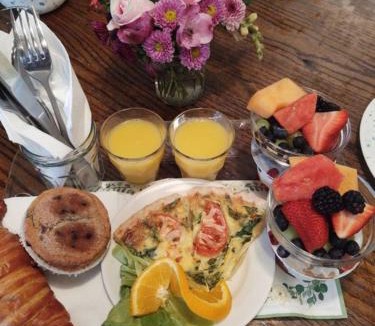 Woodstock Hotel | Twin Gables of Woodstock