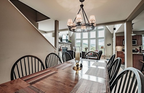Sunday River Area House | Twin Peaks - Combined two unit mirrored duplex; sleeps 20, two hot tubs, two theater rooms
