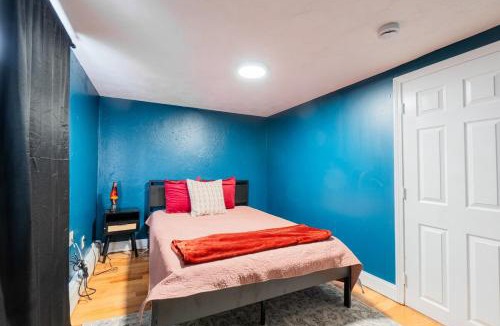 Everett Apartment | Unique 3BDR 2 Bath near Encore casino