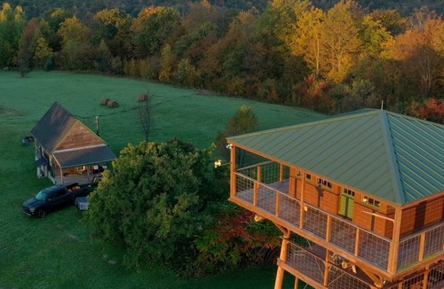 Town of Hebron Cabin | Unique Private Tower & Modern Cabin - Owner Managed/Maintained