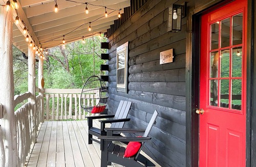 Lindside Cabin | Unplugged Retreat-The Yosemite at Rock Springs