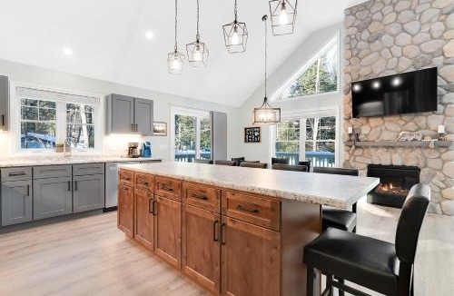 West Bridgton House | Unwind at Our Beautiful Sanctuary - Scenic Views home